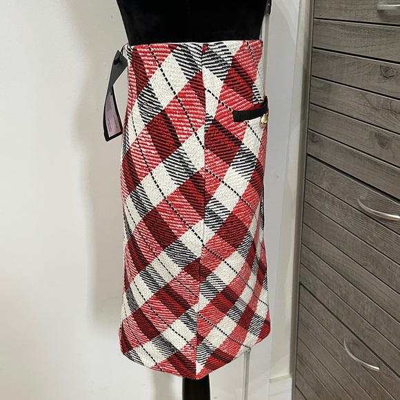 Plaid Red and Black Women's Skirt - Picture 8 of 8